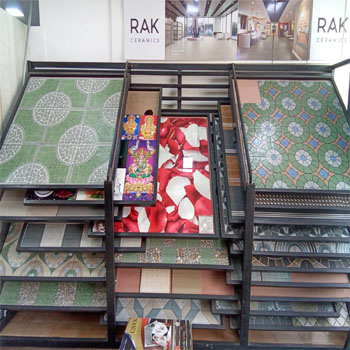 MAX%20%26%20MAX%20TRADERS